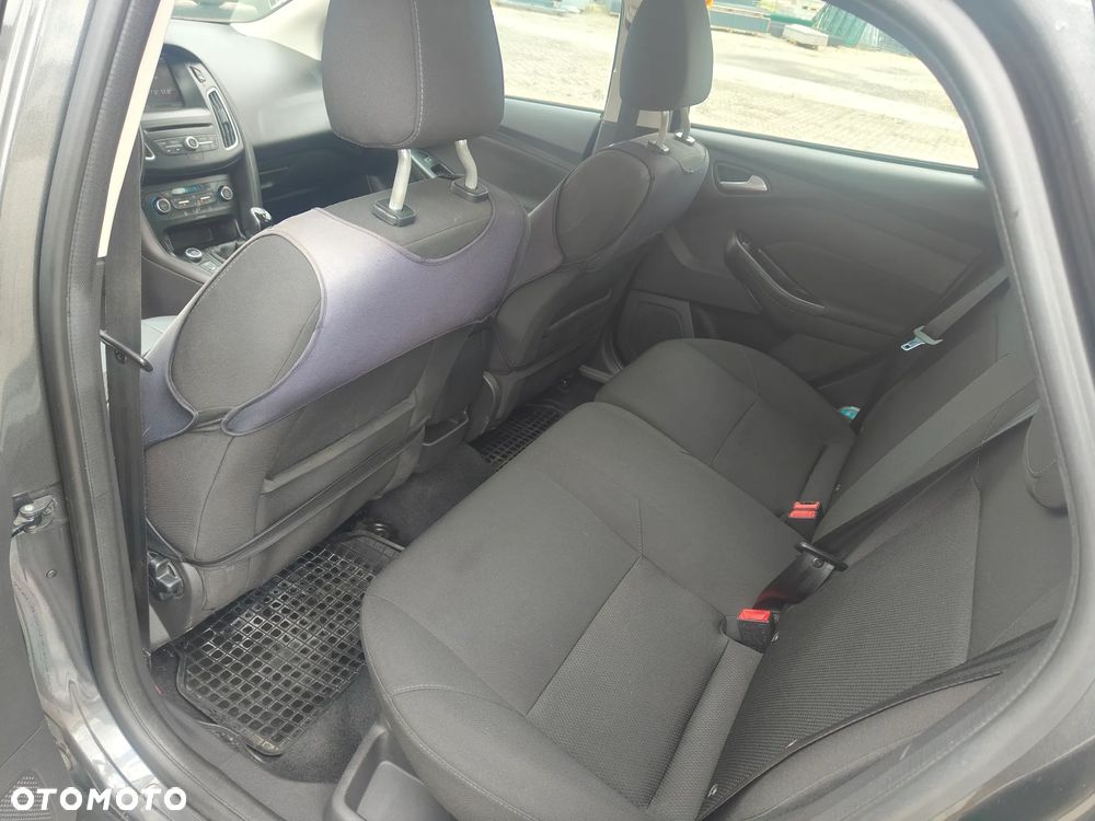 Ford Focus 1.5 EcoBoost Titanium ASS - 12
