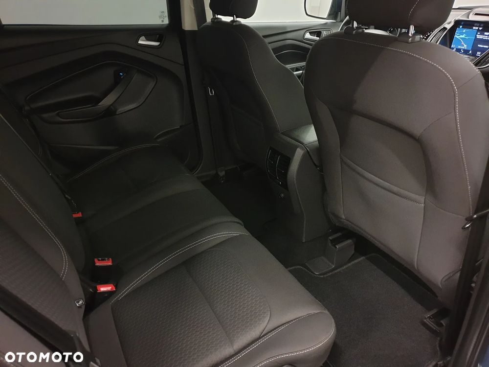 Ford Kuga 1.5 EcoBoost 2x4 Titanium - 26