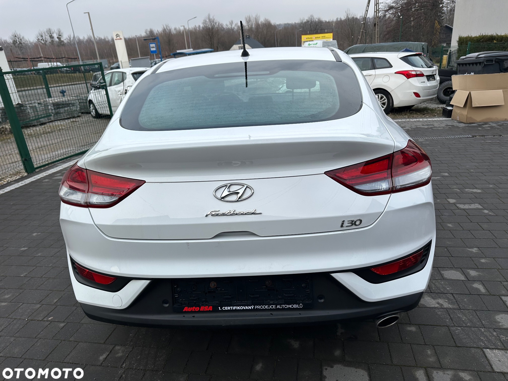 Hyundai i30 Fastback 1.6 CRDI Premium - 15