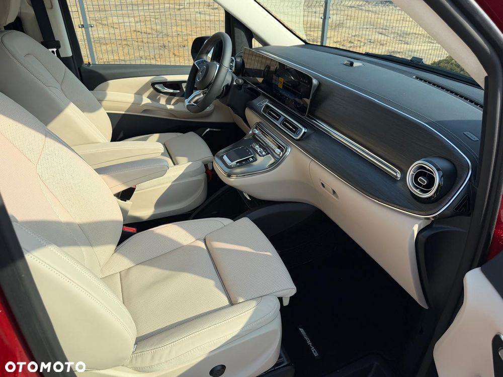 Mercedes-Benz Klasa V 300 d 4-Matic Exclusive 9G-Tronic (długi) - 29