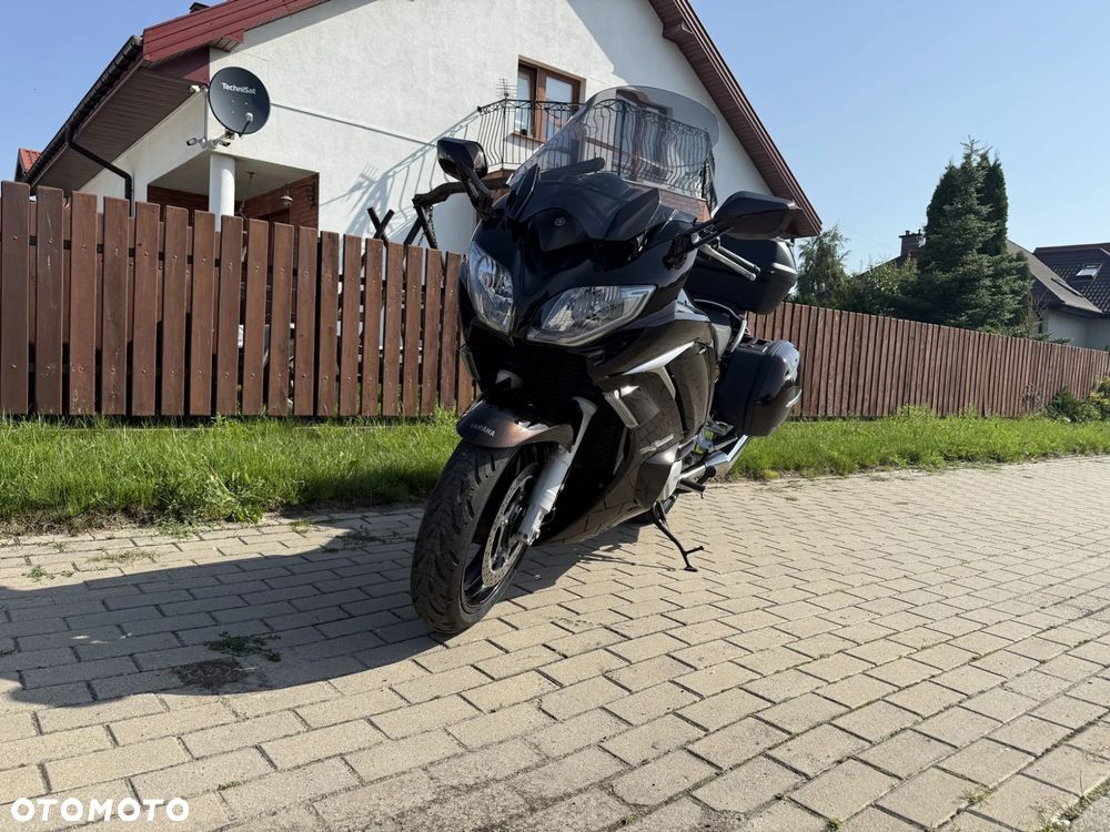 Yamaha FJR - 17