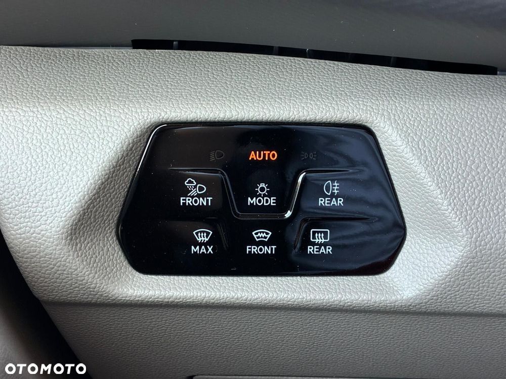 Volkswagen Multivan 2.0 TSI L2 Edition DSG - 30