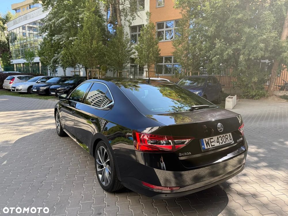 Skoda Superb 2.0 TSI L&K DSG - 6