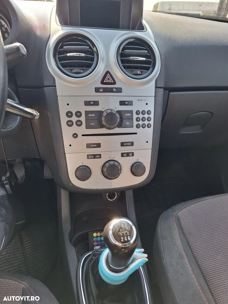 Dezmembrez Opel Corsa D 1.7 cdti - 4