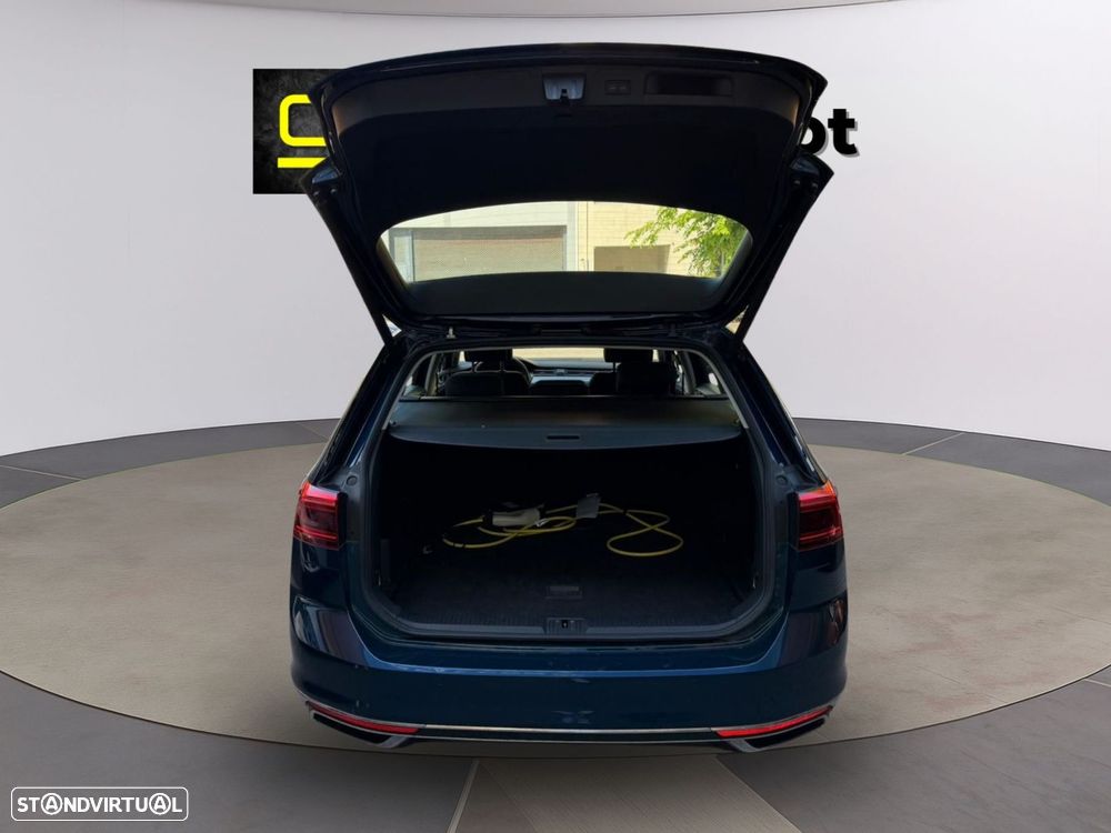 VW Passat - 42