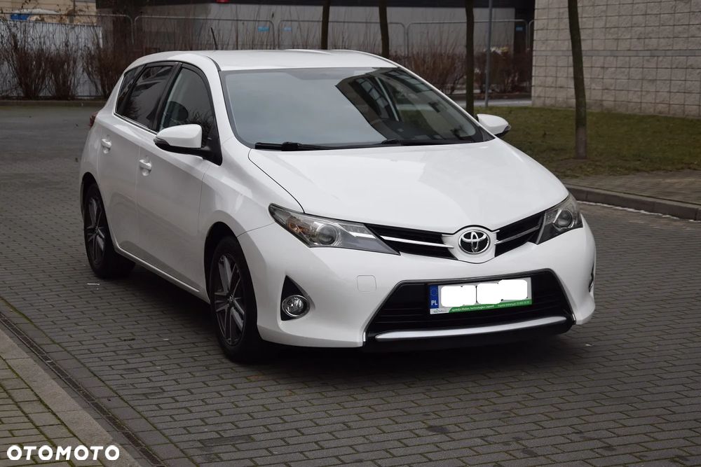 Toyota Auris 1.33 VVT-i Premium - 2
