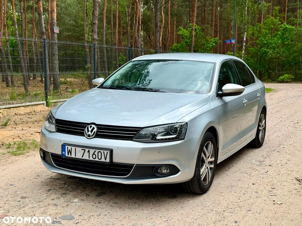 Volkswagen Jetta 1.4 TSI Highline - 1