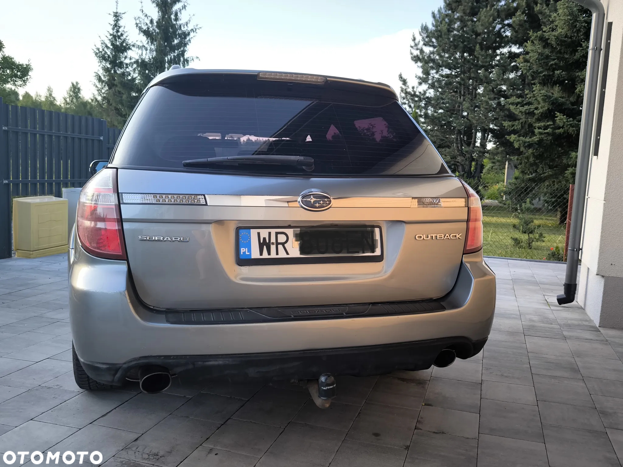 Subaru Outback 2.5 - 6