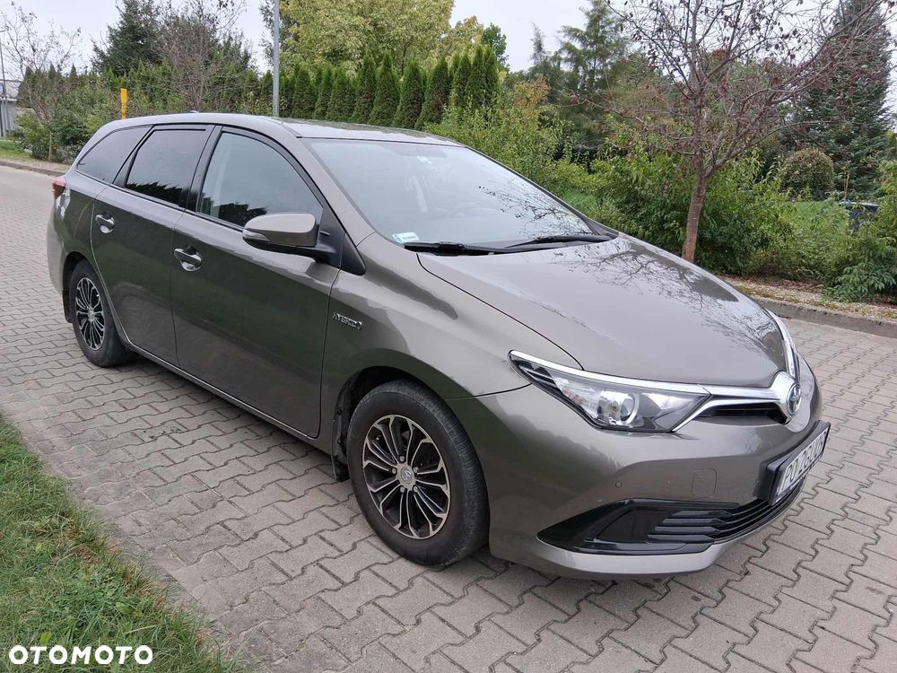 Toyota Auris - 1