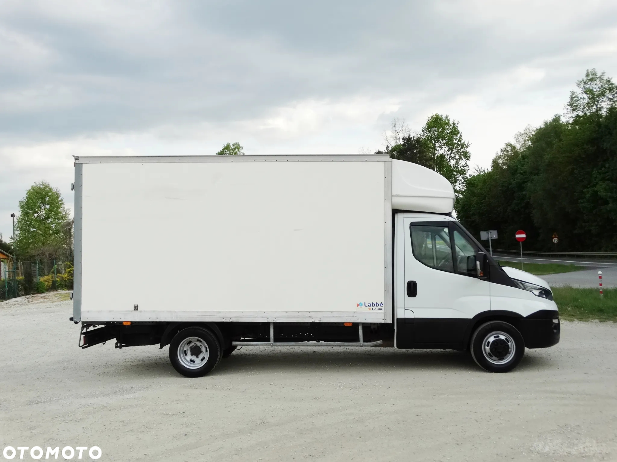 Iveco DAILY 35C16 160 PS BLIŹNIAK KONTENER MOŻLIWY KREDYT LEASING - 9