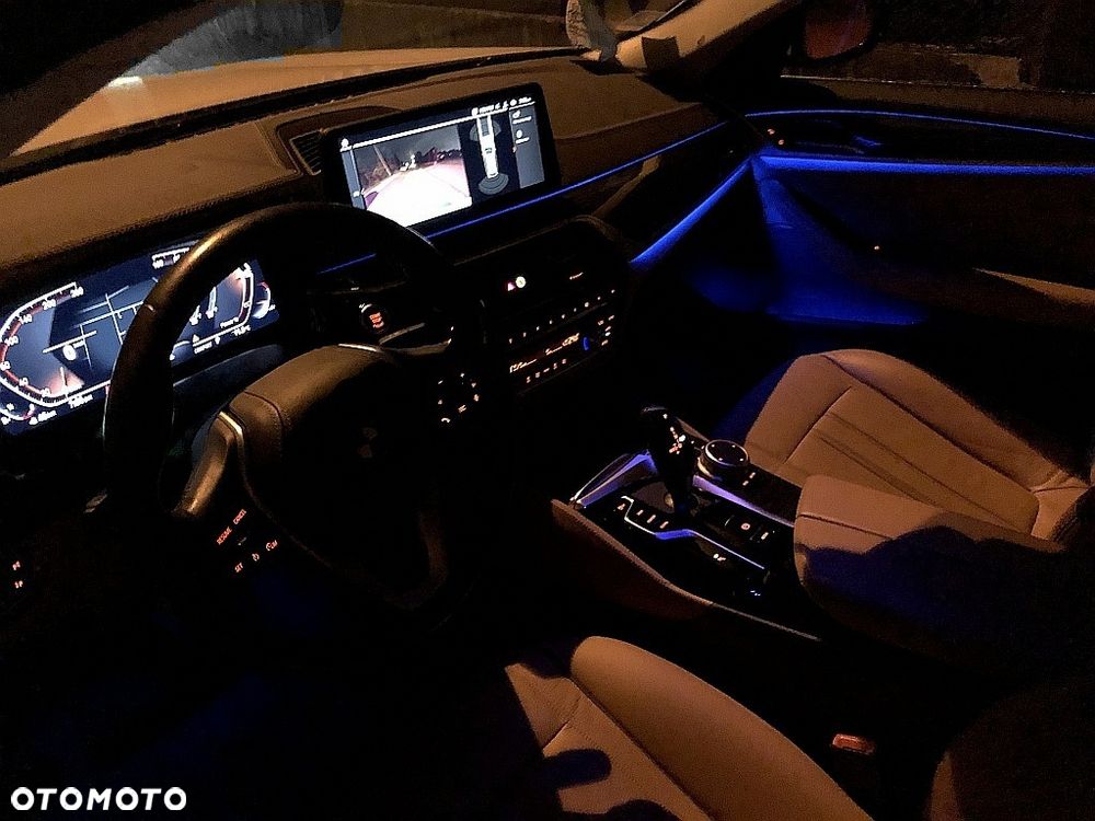 BMW Seria 5 520i GPF Luxury Line sport - 33