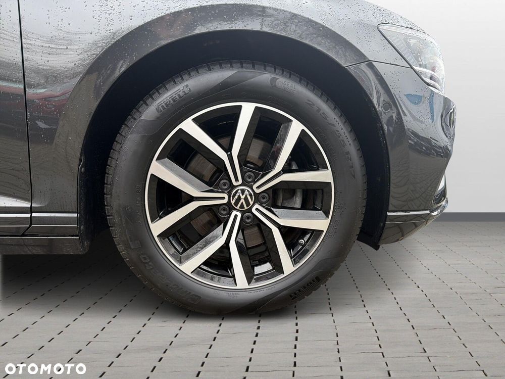 Volkswagen Passat - 9