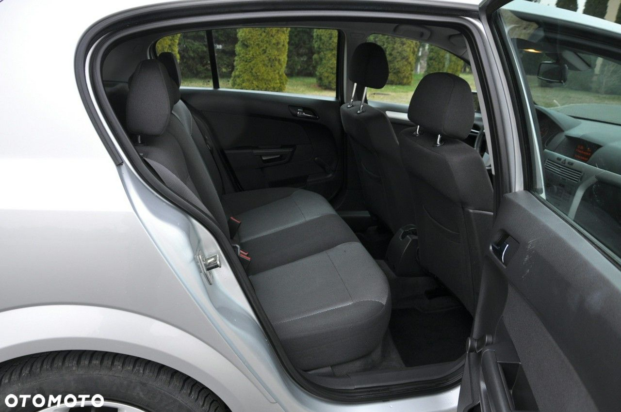 Opel Astra - 19