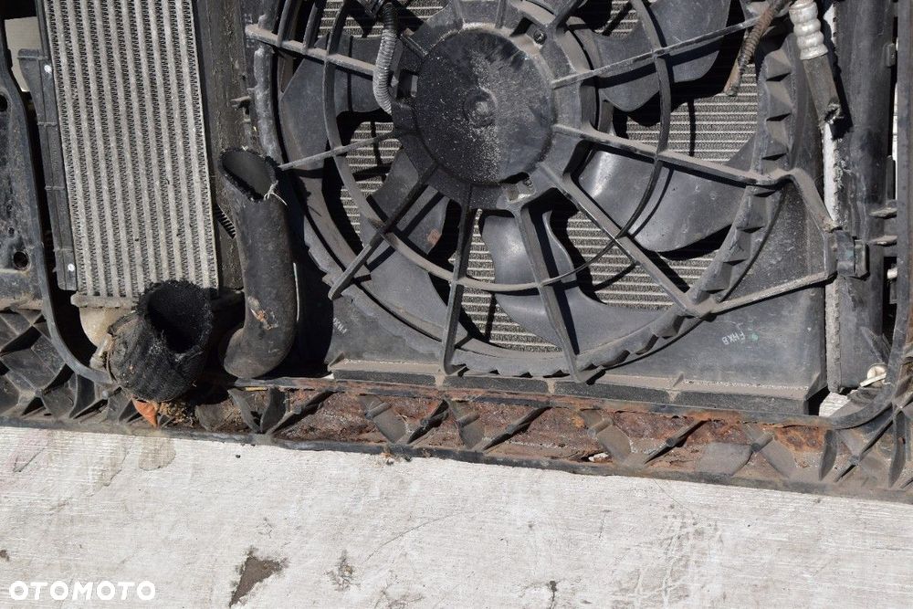 Pas Przedni Chłodnice HYUNDAI IX35 I 2.0 CRDI 136KM D4HA Manual - 10