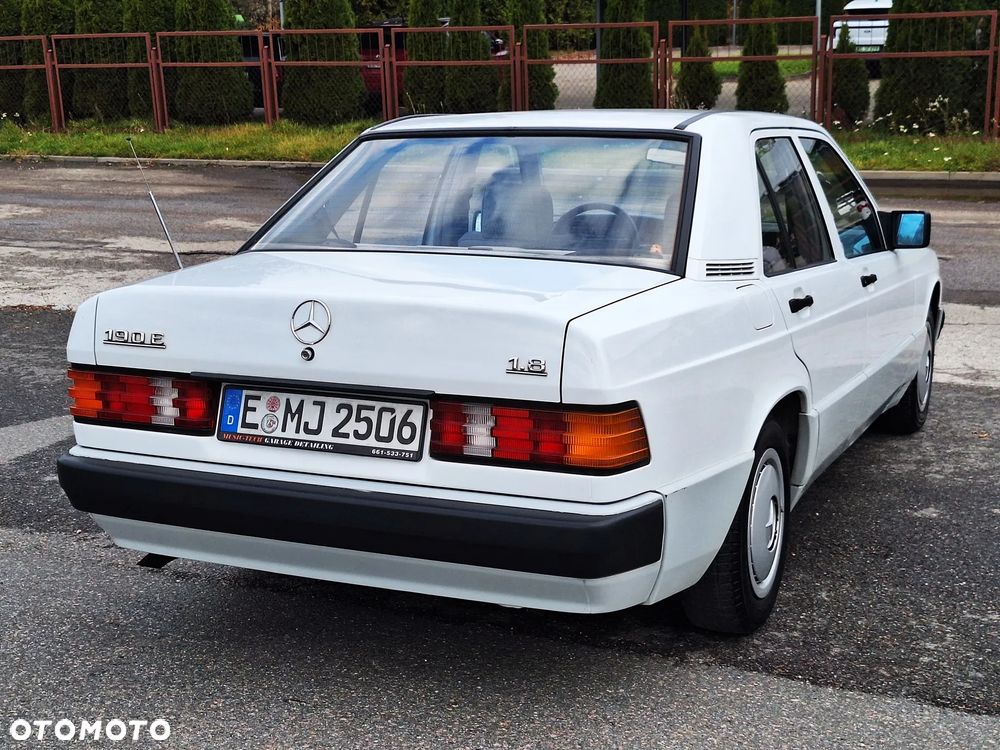 Mercedes-Benz W201 (190) - 20