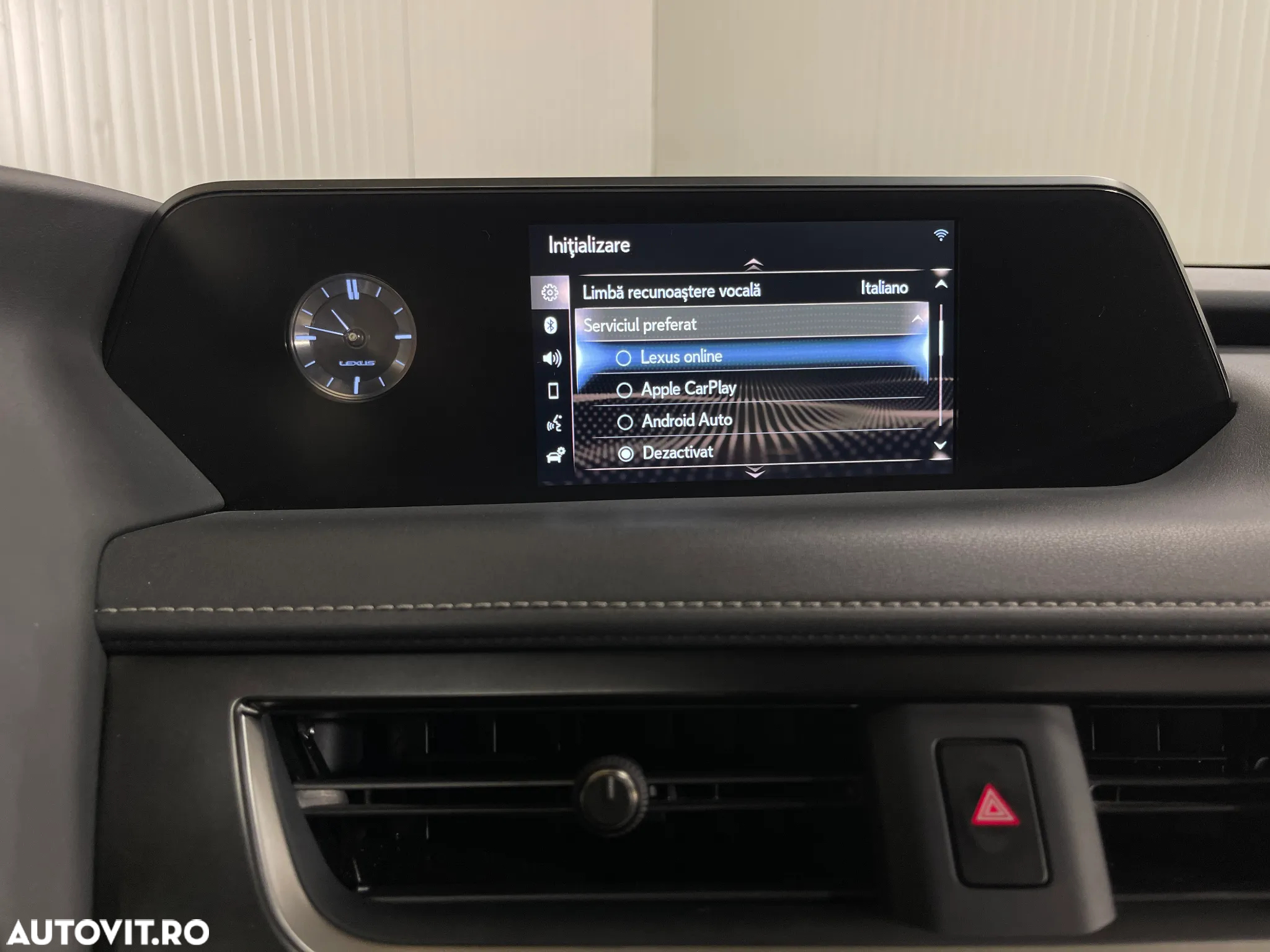 Lexus UX 250h 2.0L HEV 20H- (178 HP) 4X2 CVT Business - 15