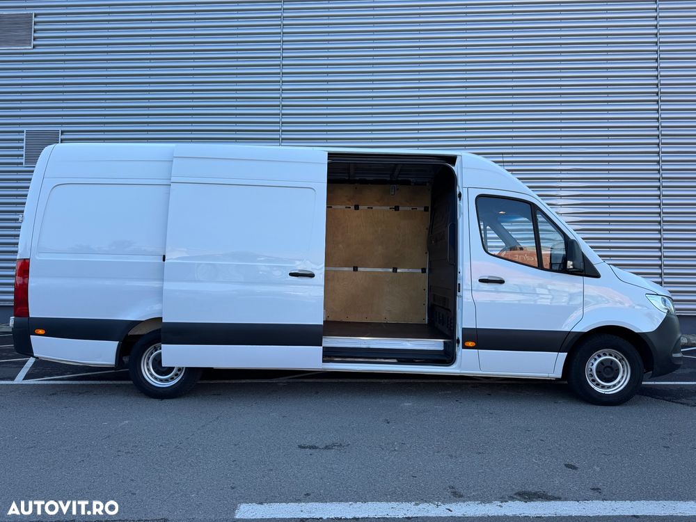 Mercedes-Benz Sprinter - 37