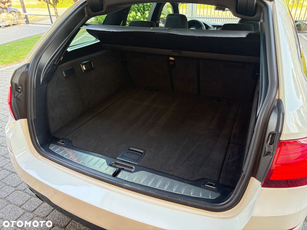 BMW Seria 5 520d M Sport Edition - 10