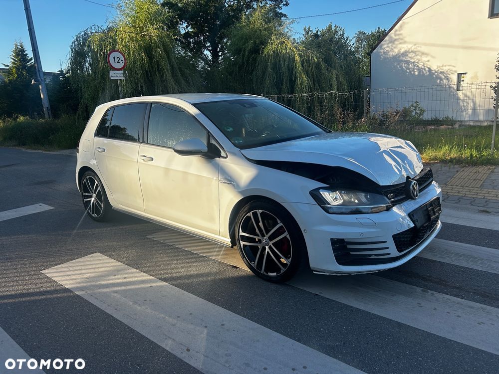 Volkswagen Golf GTD 2.0 TDI SCR DSG - 7