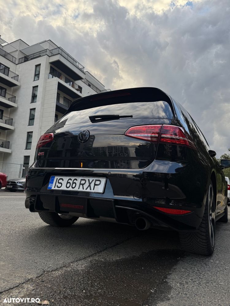 Volkswagen Golf 2.0 TSI BMT GTI Performance - 5
