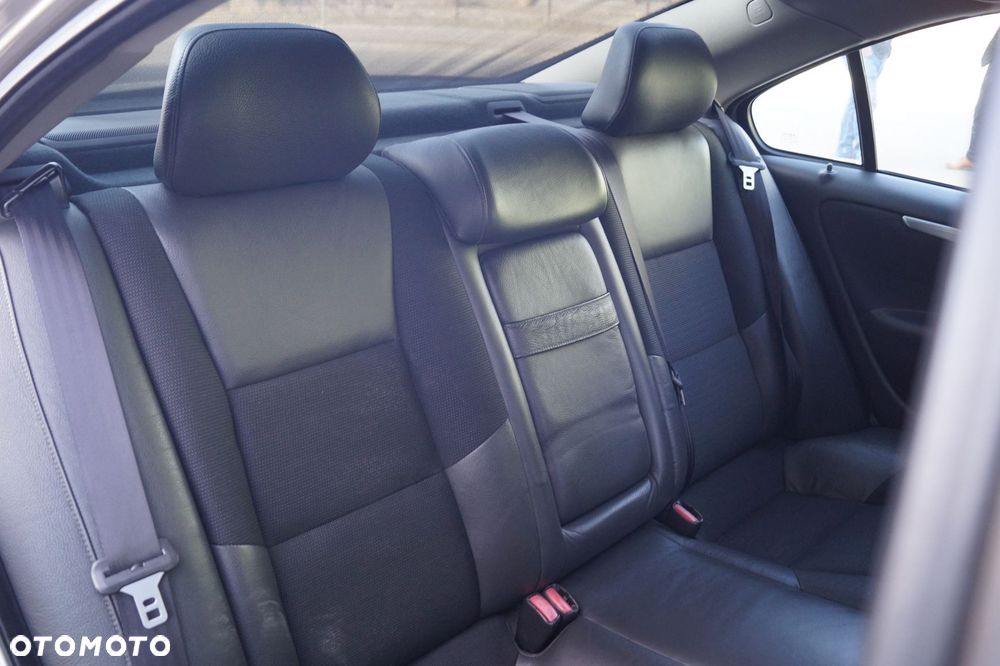 Volvo S60 - 29