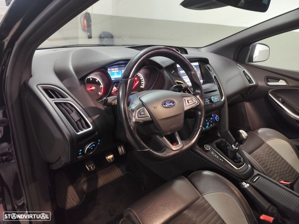 Ford Focus 2.0 TDCi ST-2 - 22