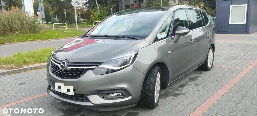 Opel Zafira - 9