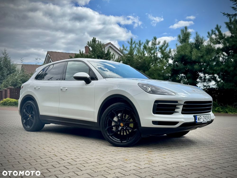 Porsche Cayenne Standard - 1