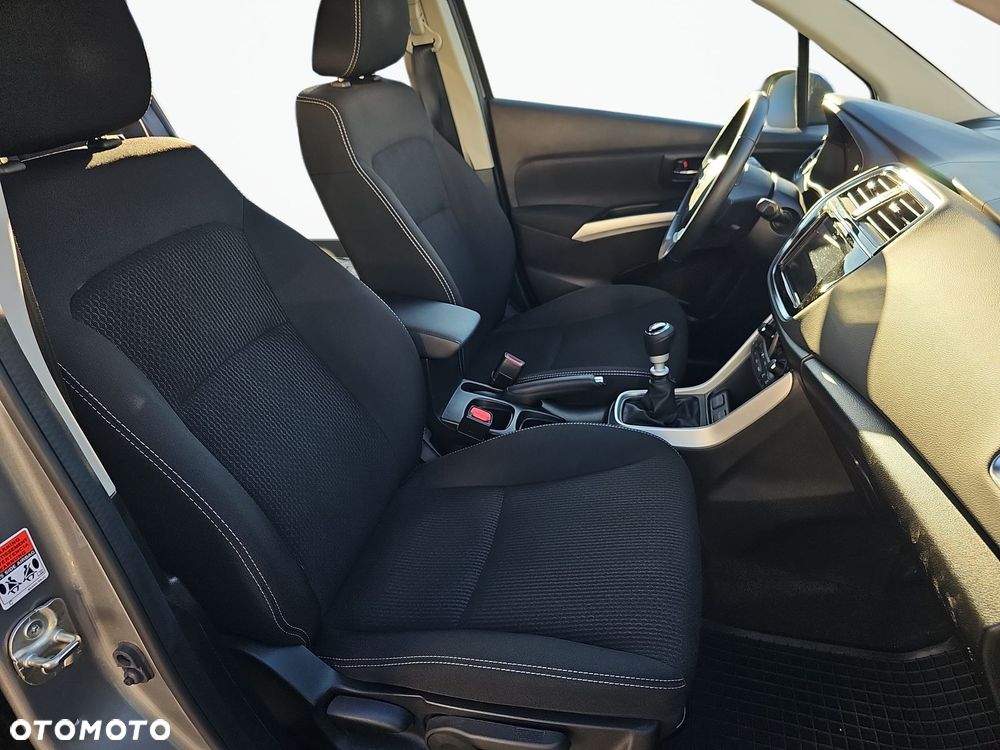 Suzuki SX4 - 13
