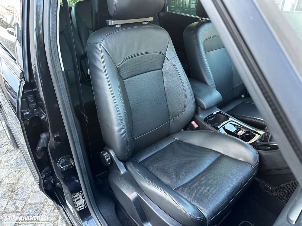 Ford S-Max 2.0 TDCi Titanium 7L - 12