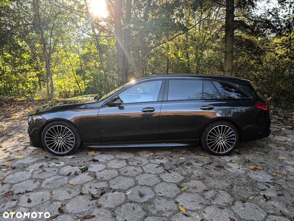 Mercedes-Benz C-Class 2023 photo 4