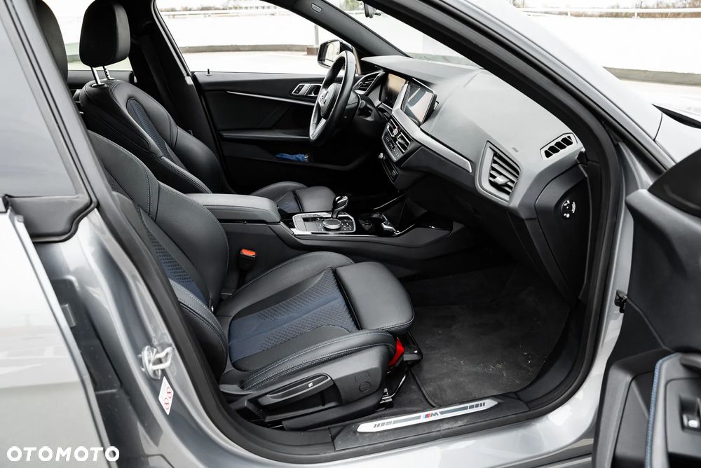 BMW Seria 2 218i - 40