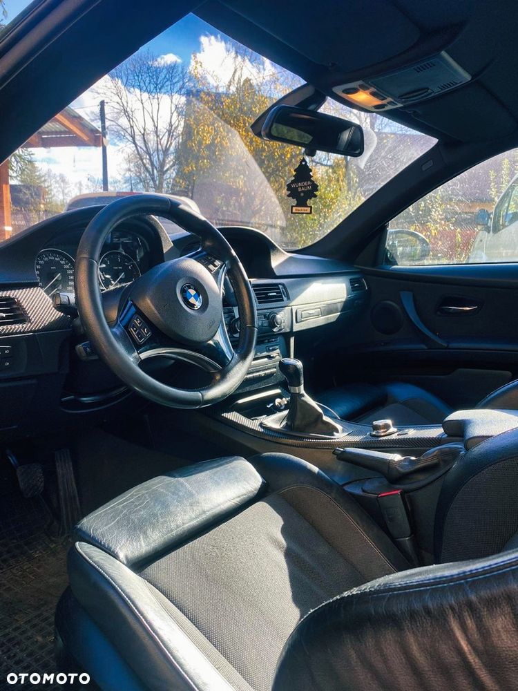 BMW Seria 3 330d xDrive - 12