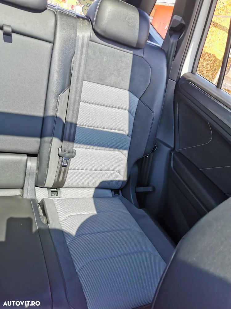 Volkswagen Tiguan - 11