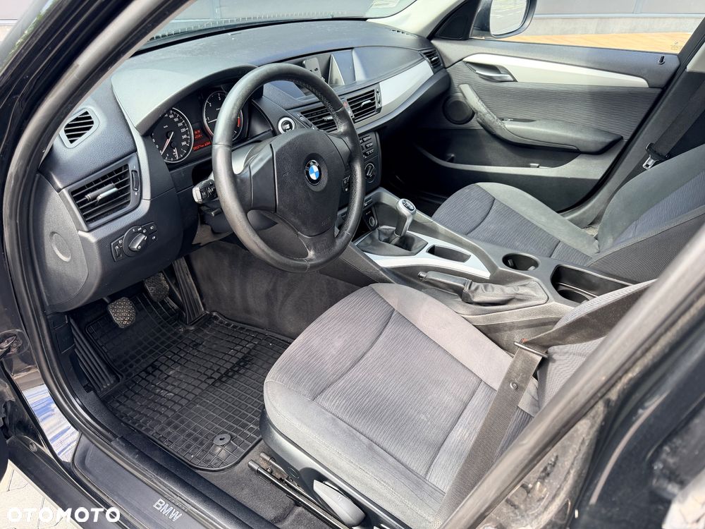 BMW X1 sDrive18d - 13