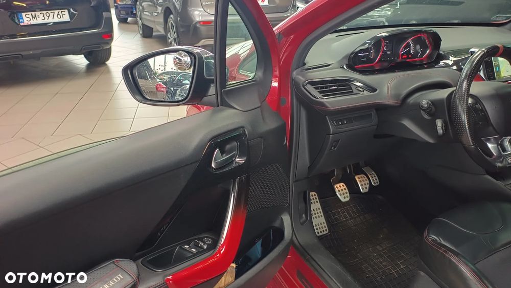 Peugeot 208 1.6 THP GTi - 22