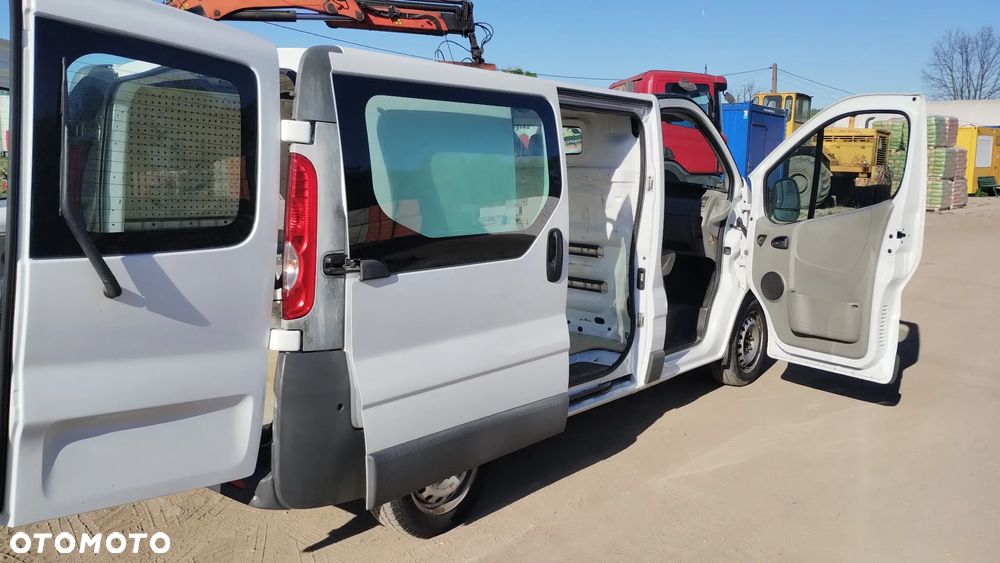 Renault Trafic - 22