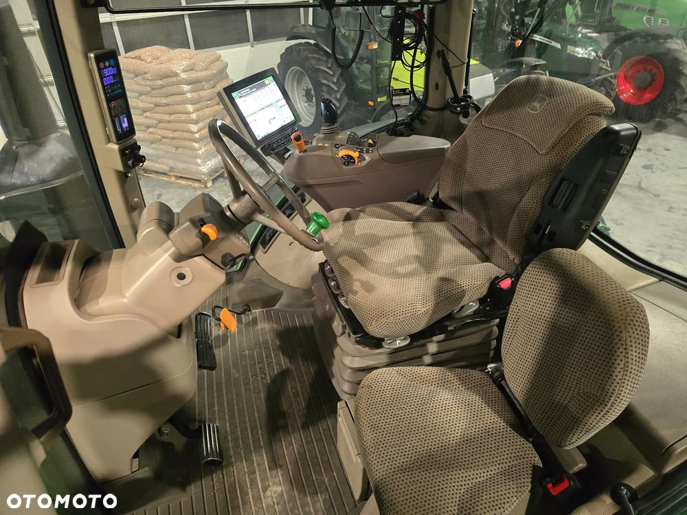 John Deere 7310R - 7