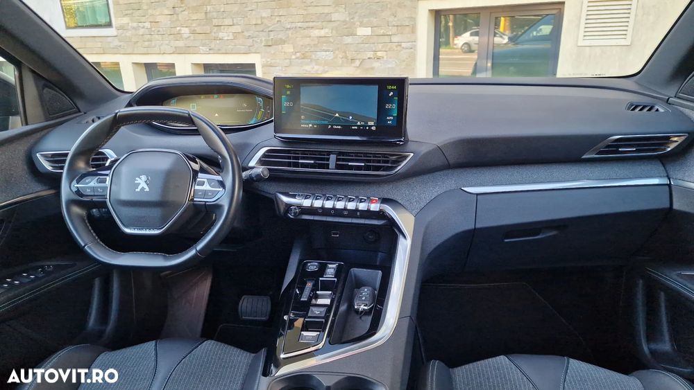 Peugeot 3008 PHEV 300 EAT8 4X4 Allure Pack - 32