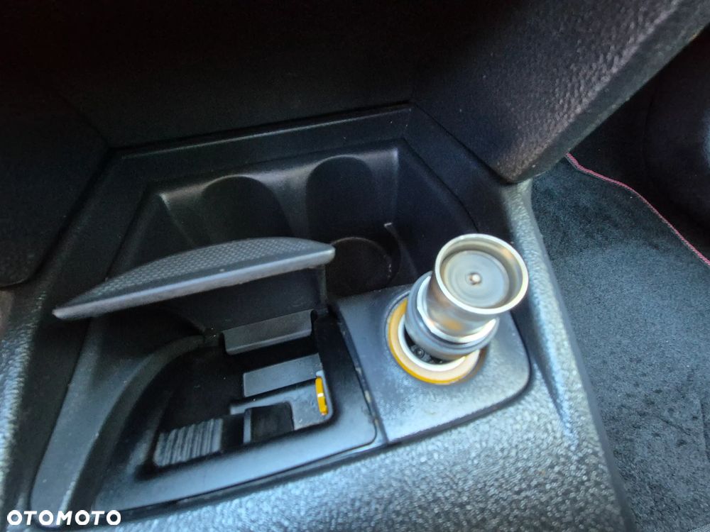 Renault Clio 1.2 16V Privilege - 23