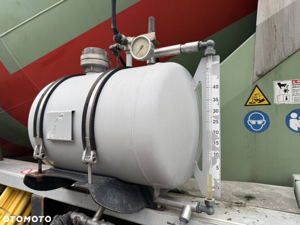 Mercedes-Benz AROCS 3240 8x4 EURO6 BETONOMIESZARKA LIEBHERR 9 m³ - 10