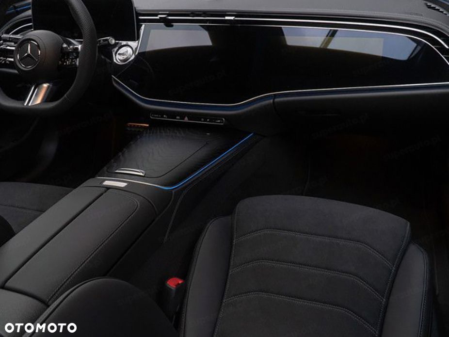 Mercedes-Benz Klasa E 220 d mHEV 4-Matic AMG 9G-Tronic - 14