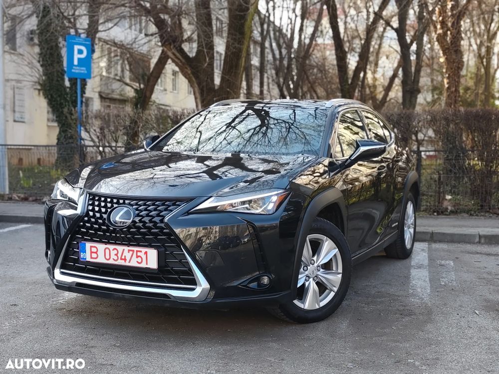 Lexus UX 250h Business Edition - 1