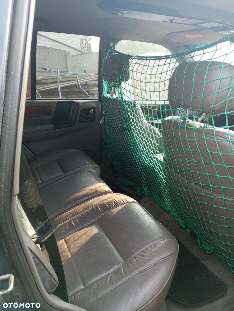 Jeep Grand Cherokee - 24