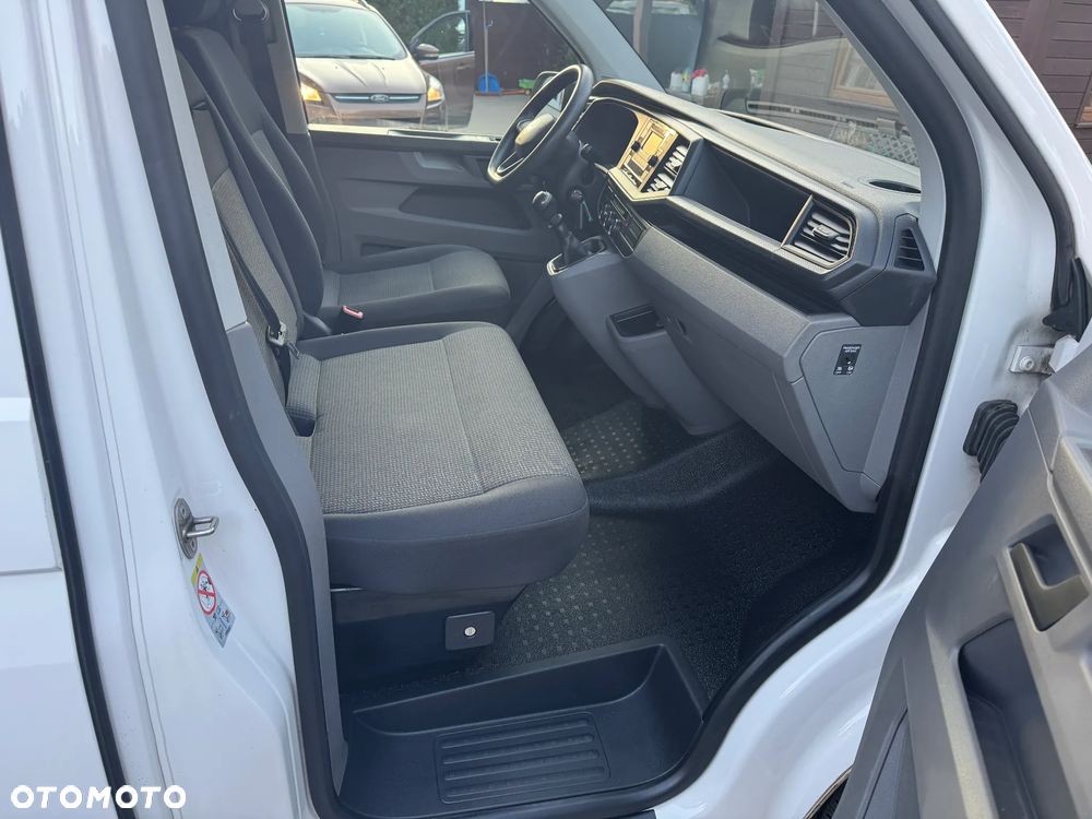 Volkswagen Transporter - 9