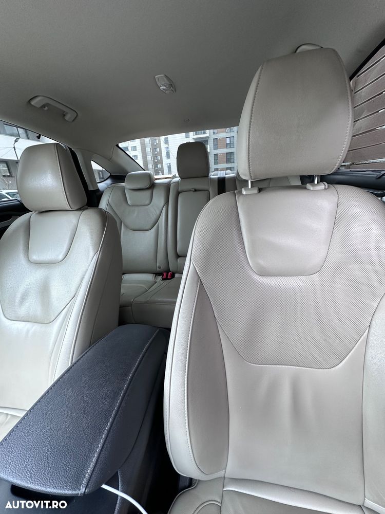 Ford Mondeo 2.0 HEV Titanium - 17