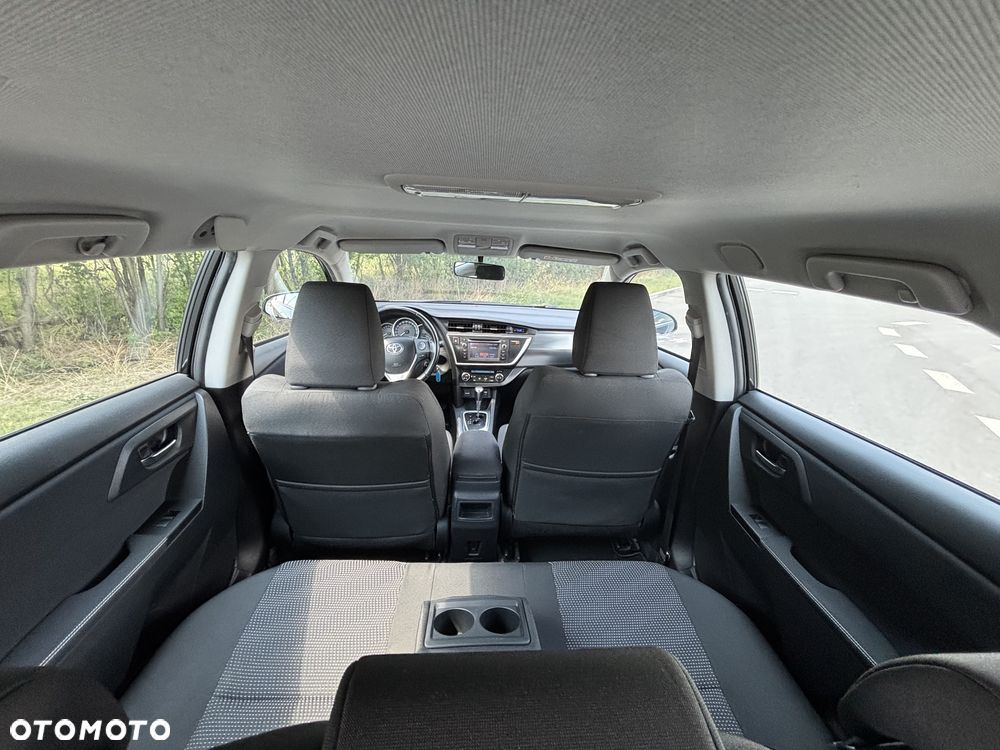 Toyota Auris - 12