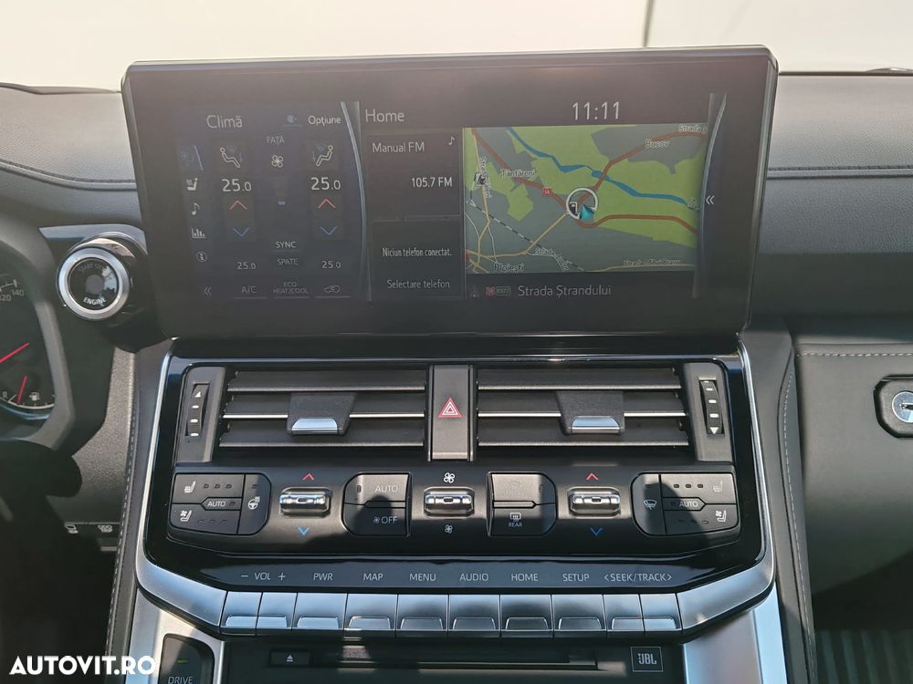 Toyota Land Cruiser 300 - 19