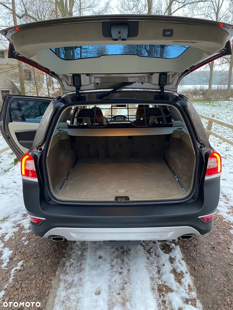 Volvo XC 70 D5 AWD Summum - 10