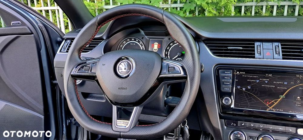 Skoda Octavia 2.0 TDI RS DSG - 6